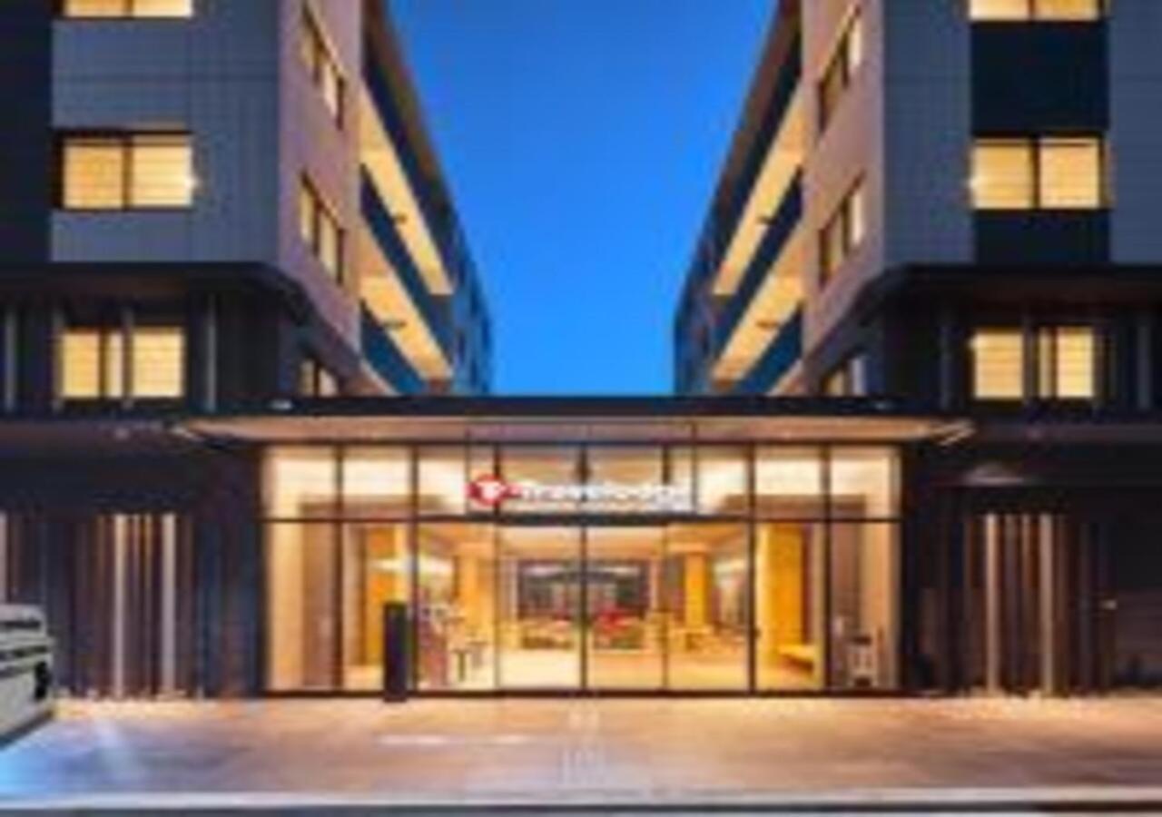Travelodge Kyoto Shijo Omiya ภายนอก รูปภาพ